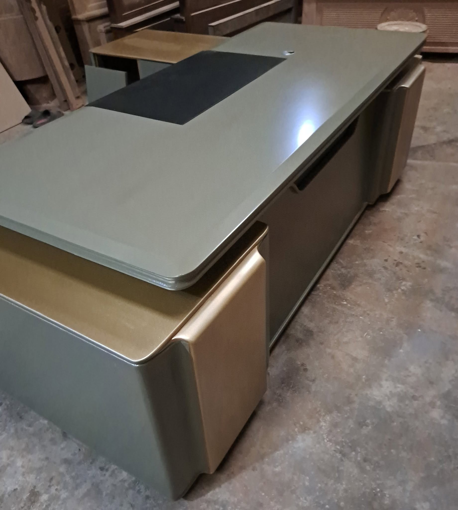 Executive Office Table CT-70 | Premium CEO Office Desk | BIDL Group - Image 2